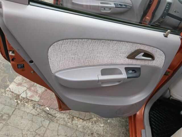 Помаранчевий Чері Інша, об'ємом двигуна 1.3 л та пробігом 300 тис. км за 1300 $, фото 3 на Automoto.ua