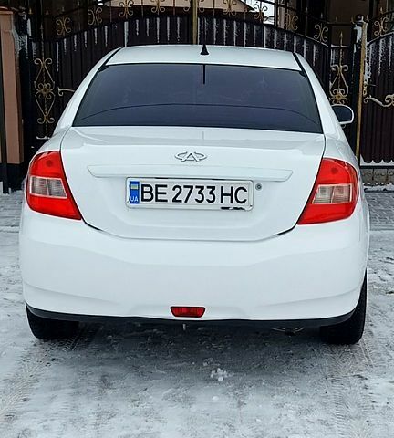 Білий Чері Е5, об'ємом двигуна 1.5 л та пробігом 260 тис. км за 3800 $, фото 1 на Automoto.ua