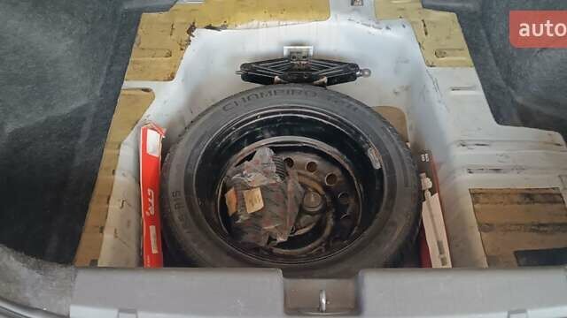 Білий Чері Е5, об'ємом двигуна 1.5 л та пробігом 152 тис. км за 3500 $, фото 4 на Automoto.ua
