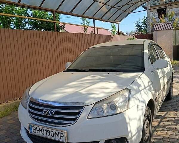 Белый Чери Е5, объемом двигателя 1.5 л и пробегом 100 тыс. км за 3000 $, фото 7 на Automoto.ua