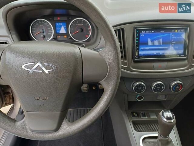 Бежевый Чери Е5, объемом двигателя 1.5 л и пробегом 110 тыс. км за 4600 $, фото 14 на Automoto.ua