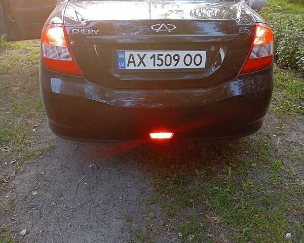 Черный Чери Е5, объемом двигателя 1.5 л и пробегом 155 тыс. км за 4200 $, фото 1 на Automoto.ua