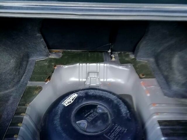 Черный Чери Е5, объемом двигателя 1.5 л и пробегом 260 тыс. км за 2500 $, фото 4 на Automoto.ua