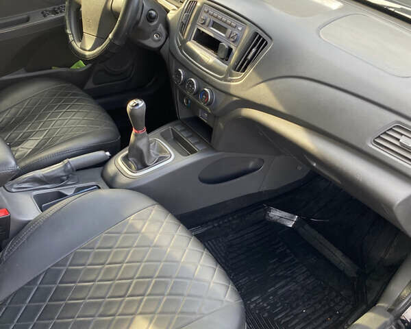 Чери Е5 2014 в Ирпене на Automoto.ua Черный Чери Е5, объемом двигателя 1.5 л и пробегом 105 тыс. км за 3000 $, фото 13 на Automoto.ua