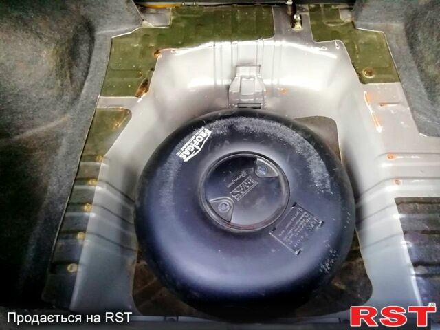 Черный Чери Е5, объемом двигателя 1.5 л и пробегом 260 тыс. км за 2500 $, фото 5 на Automoto.ua