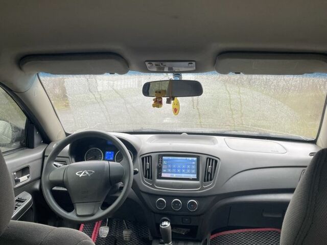 Черный Чери Е5, объемом двигателя 1.5 л и пробегом 200 тыс. км за 1800 $, фото 8 на Automoto.ua