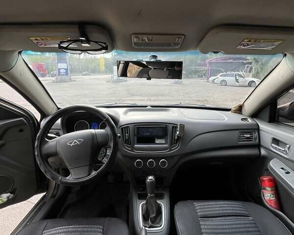 Коричневый Чери Е5, объемом двигателя 1.5 л и пробегом 203 тыс. км за 3299 $, фото 4 на Automoto.ua