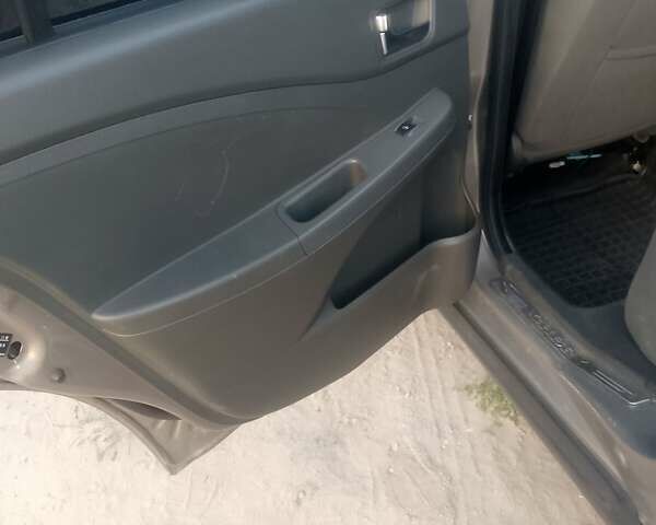 Коричневий Чері Е5, об'ємом двигуна 1.5 л та пробігом 289 тис. км за 4000 $, фото 5 на Automoto.ua