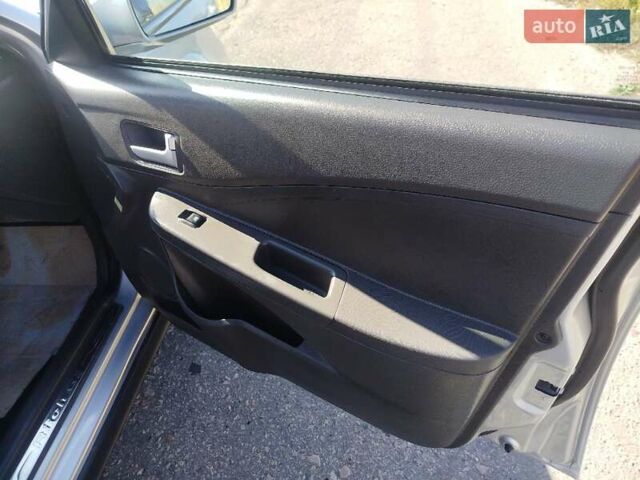 Чері Е5 2012 у Прилуках на Automoto.ua Сірий Чері Е5, об'ємом двигуна 1.5 л та пробігом 245 тис. км за 2999 $, фото 17 на Automoto.ua