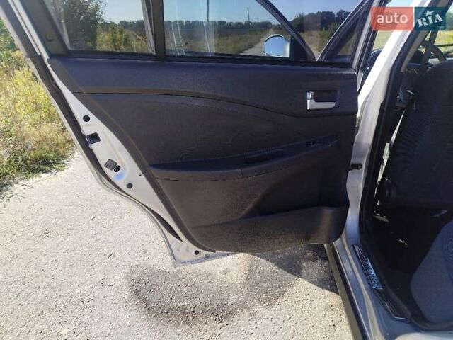 Чері Е5 2012 у Прилуках на Automoto.ua Сірий Чері Е5, об'ємом двигуна 1.5 л та пробігом 245 тис. км за 2999 $, фото 20 на Automoto.ua