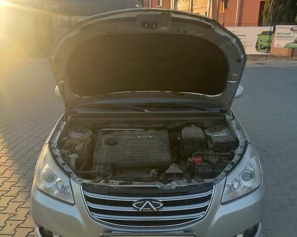 Серый Чери Е5, объемом двигателя 1.5 л и пробегом 145 тыс. км за 3600 $, фото 5 на Automoto.ua