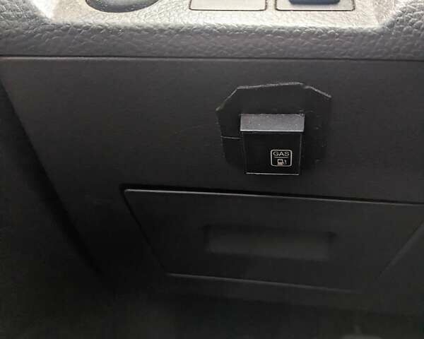 Серый Чери Е5, объемом двигателя 1.5 л и пробегом 91 тыс. км за 4500 $, фото 9 на Automoto.ua