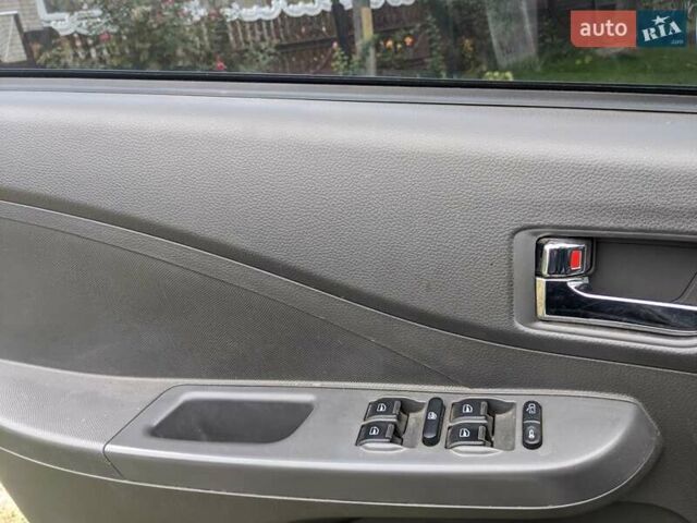 Серый Чери Е5, объемом двигателя 1.5 л и пробегом 91 тыс. км за 4500 $, фото 6 на Automoto.ua