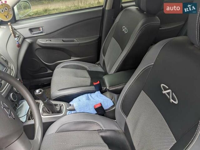 Серый Чери Е5, объемом двигателя 1.5 л и пробегом 91 тыс. км за 4500 $, фото 3 на Automoto.ua