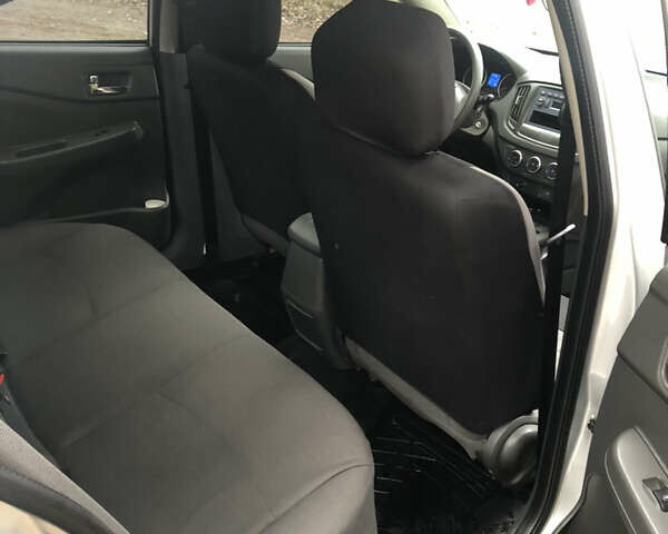 Серый Чери Е5, объемом двигателя 1.5 л и пробегом 111 тыс. км за 4150 $, фото 8 на Automoto.ua