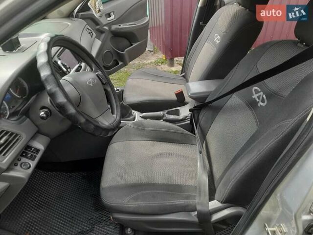 Серый Чери Е5, объемом двигателя 1.5 л и пробегом 196 тыс. км за 3200 $, фото 5 на Automoto.ua
