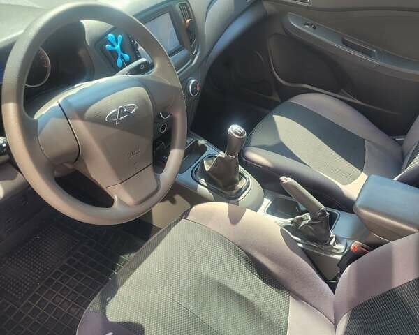 Сірий Чері Е5, об'ємом двигуна 1.5 л та пробігом 104 тис. км за 3300 $, фото 5 на Automoto.ua