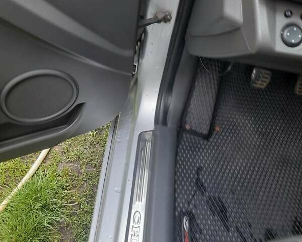 Серый Чери Е5, объемом двигателя 1.5 л и пробегом 196 тыс. км за 3200 $, фото 11 на Automoto.ua