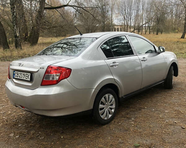 Серый Чери Е5, объемом двигателя 1.5 л и пробегом 111 тыс. км за 4150 $, фото 2 на Automoto.ua