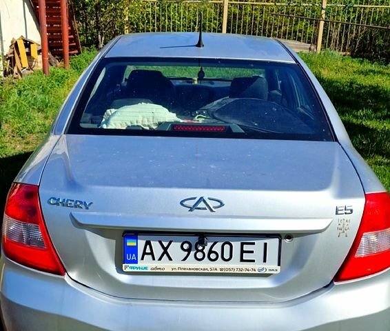 Серый Чери Е5, объемом двигателя 1.5 л и пробегом 95 тыс. км за 4000 $, фото 3 на Automoto.ua