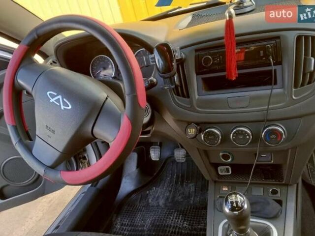 Сірий Чері Е5, об'ємом двигуна 1.5 л та пробігом 117 тис. км за 3200 $, фото 2 на Automoto.ua