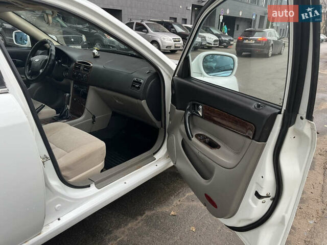 Білий Чері Істар, об'ємом двигуна 2 л та пробігом 285 тис. км за 1500 $, фото 9 на Automoto.ua