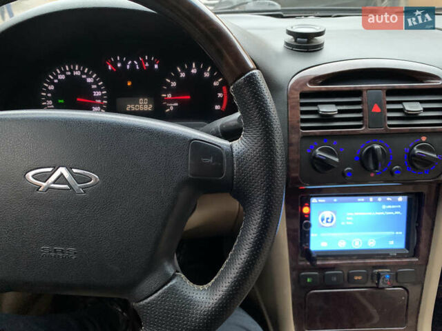 Черный Чери Истар, объемом двигателя 1.97 л и пробегом 250 тыс. км за 2000 $, фото 15 на Automoto.ua