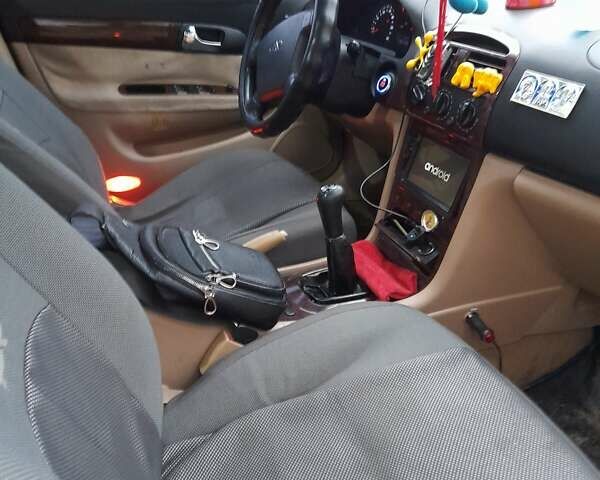 Черный Чери Истар, объемом двигателя 2 л и пробегом 207 тыс. км за 3000 $, фото 6 на Automoto.ua