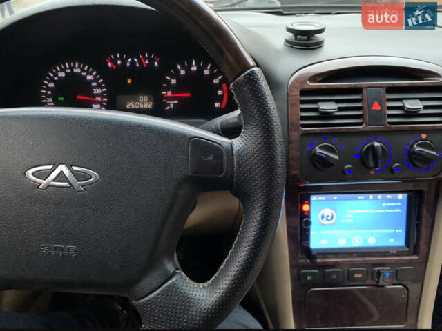 Чорний Чері Істар, об'ємом двигуна 1.97 л та пробігом 250 тис. км за 1800 $, фото 7 на Automoto.ua