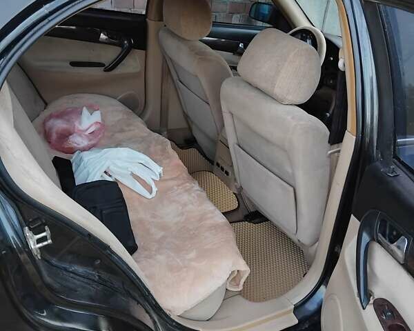 Черный Чери Истар, объемом двигателя 2 л и пробегом 350 тыс. км за 2100 $, фото 4 на Automoto.ua