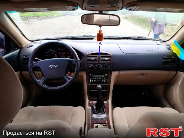 Черный Чери Истар, объемом двигателя 2 л и пробегом 300 тыс. км за 999 $, фото 5 на Automoto.ua