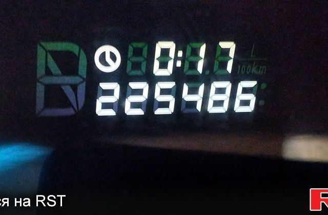 Чорний Чері Істар, об'ємом двигуна 2 л та пробігом 225 тис. км за 3200 $, фото 11 на Automoto.ua