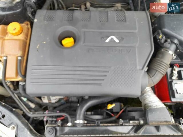 Черный Чери Истар, объемом двигателя 2 л и пробегом 207 тыс. км за 3000 $, фото 7 на Automoto.ua