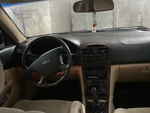 Черный Чери Истар, объемом двигателя 2 л и пробегом 853 тыс. км за 1500 $, фото 7 на Automoto.ua