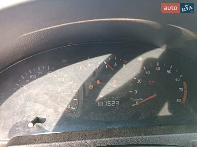 Черный Чери Истар, объемом двигателя 1.97 л и пробегом 187 тыс. км за 2200 $, фото 11 на Automoto.ua