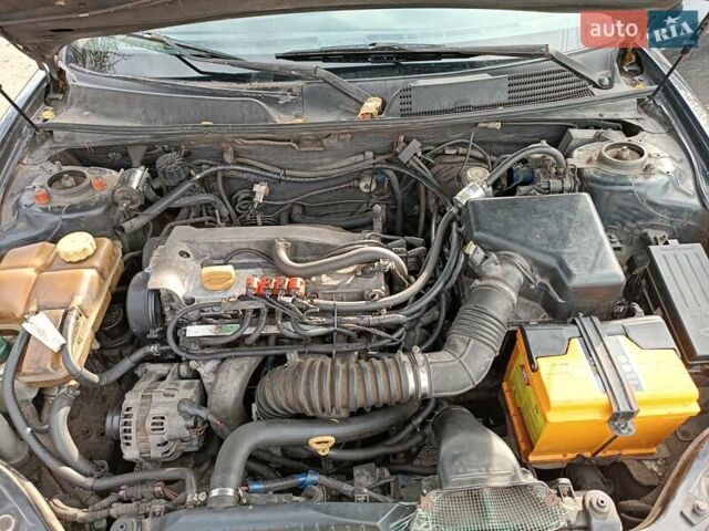 Черный Чери Истар, объемом двигателя 1.97 л и пробегом 187 тыс. км за 2200 $, фото 9 на Automoto.ua