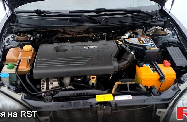 Чорний Чері Істар, об'ємом двигуна 2 л та пробігом 225 тис. км за 3200 $, фото 3 на Automoto.ua