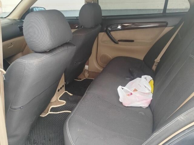 Чорний Чері Істар, об'ємом двигуна 2 л та пробігом 240 тис. км за 3000 $, фото 5 на Automoto.ua