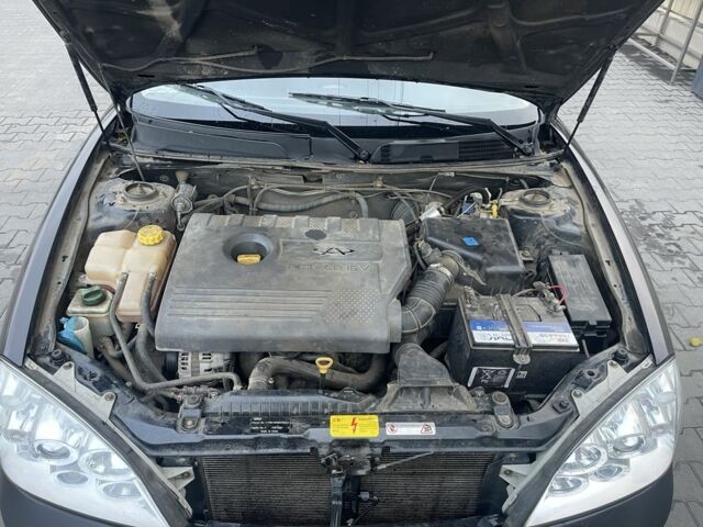 Черный Чери Истар, объемом двигателя 2 л и пробегом 106 тыс. км за 2800 $, фото 7 на Automoto.ua