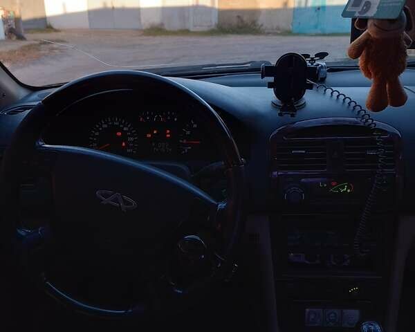 Чорний Чері Істар, об'ємом двигуна 2 л та пробігом 141 тис. км за 1500 $, фото 1 на Automoto.ua