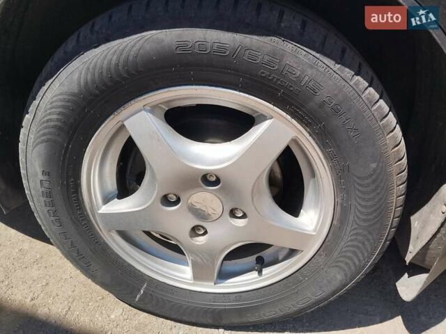 Черный Чери Истар, объемом двигателя 1.97 л и пробегом 59 тыс. км за 4000 $, фото 30 на Automoto.ua