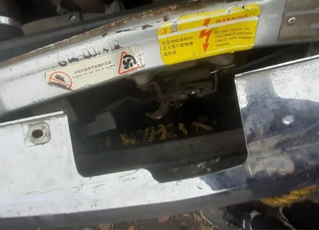 Серый Чери Истар, объемом двигателя 2.4 л и пробегом 100 тыс. км за 1500 $, фото 5 на Automoto.ua