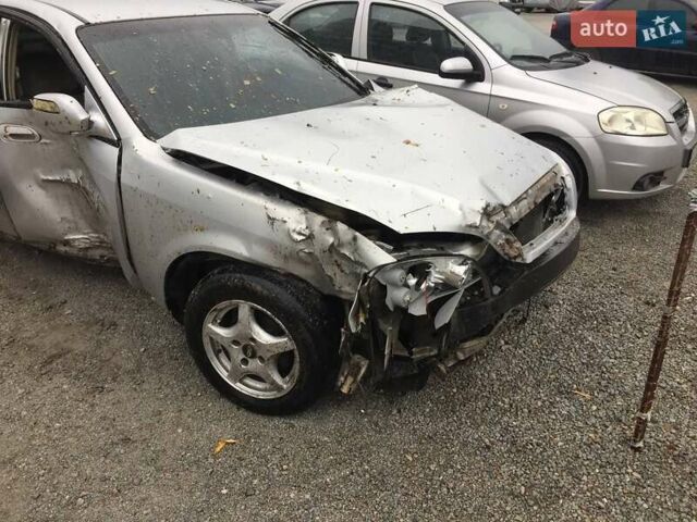 Чері Істар 2005 у Павлограде на Automoto.ua Сірий Чері Істар, об'ємом двигуна 2 л та пробігом 170 тис. км за 1400 $, фото 8 на Automoto.ua