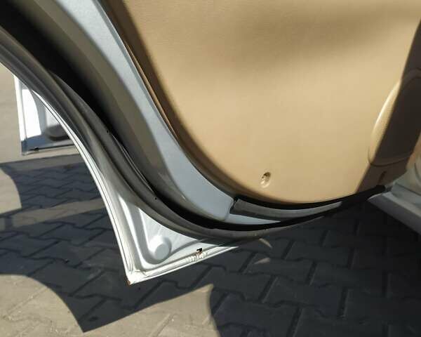 Серый Чери Истар, объемом двигателя 2.35 л и пробегом 120 тыс. км за 4500 $, фото 4 на Automoto.ua