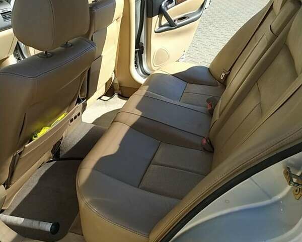 Серый Чери Истар, объемом двигателя 2.35 л и пробегом 120 тыс. км за 4500 $, фото 3 на Automoto.ua