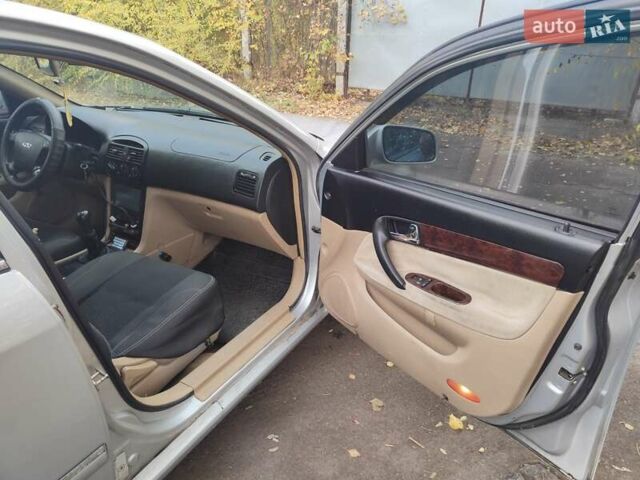 Сірий Чері Істар, об'ємом двигуна 2 л та пробігом 160 тис. км за 2500 $, фото 15 на Automoto.ua