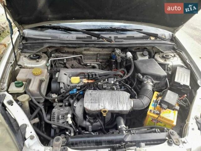 Бежевий Чері Елара, об'ємом двигуна 1.97 л та пробігом 140 тис. км за 2500 $, фото 2 на Automoto.ua