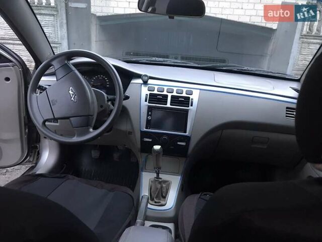 Бежевый Чери Элара, объемом двигателя 1.97 л и пробегом 120 тыс. км за 2300 $, фото 7 на Automoto.ua