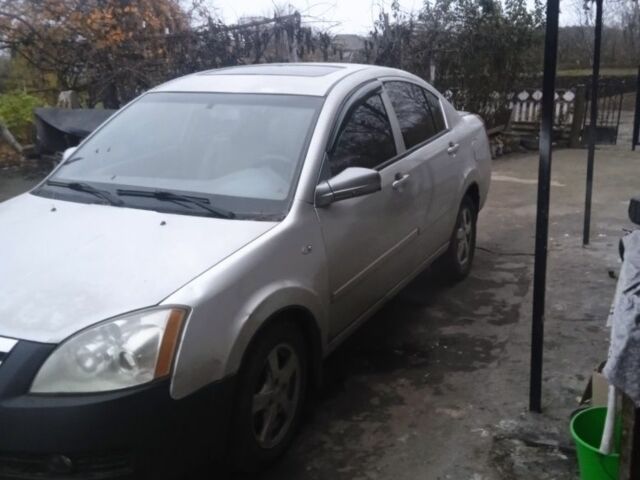 Бежевый Чери Элара, объемом двигателя 2 л и пробегом 178 тыс. км за 1100 $, фото 6 на Automoto.ua