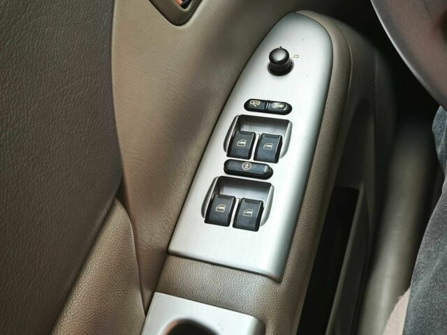 Бежевий Чері Елара, об'ємом двигуна 2 л та пробігом 96 тис. км за 2600 $, фото 17 на Automoto.ua